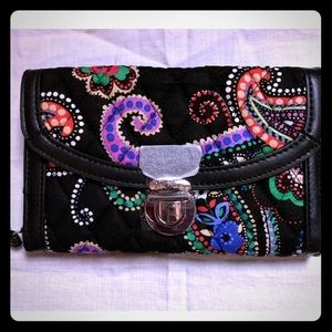 Vera Bradley Ultimate Wristlet Paisly